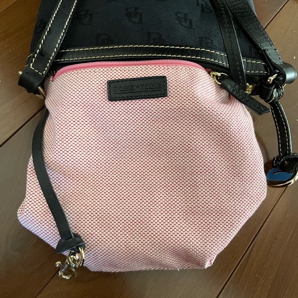 Leather Dooney and Bourke crossbody bag - Picture 4 of 5